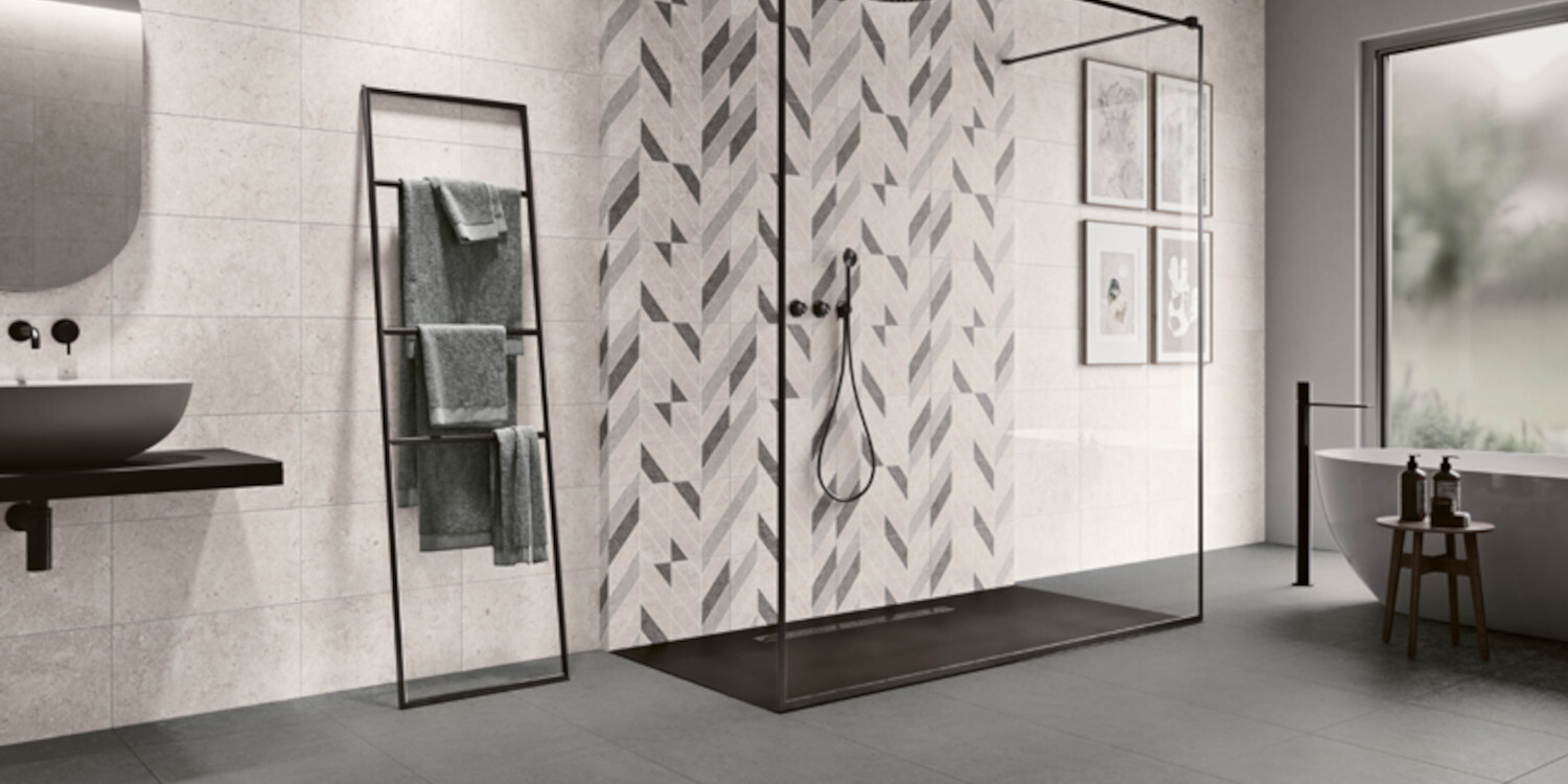 ANTICA BLACK 4703 44,7X44,7 MATE