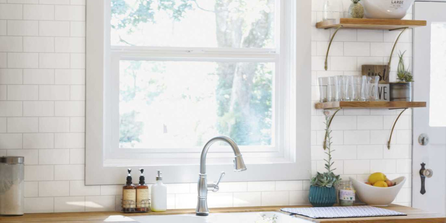 HELLO SAT WHITE 7,5X15