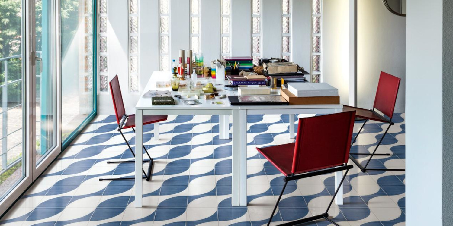 SCENARIO TAPPETO 2A BLU 20X20