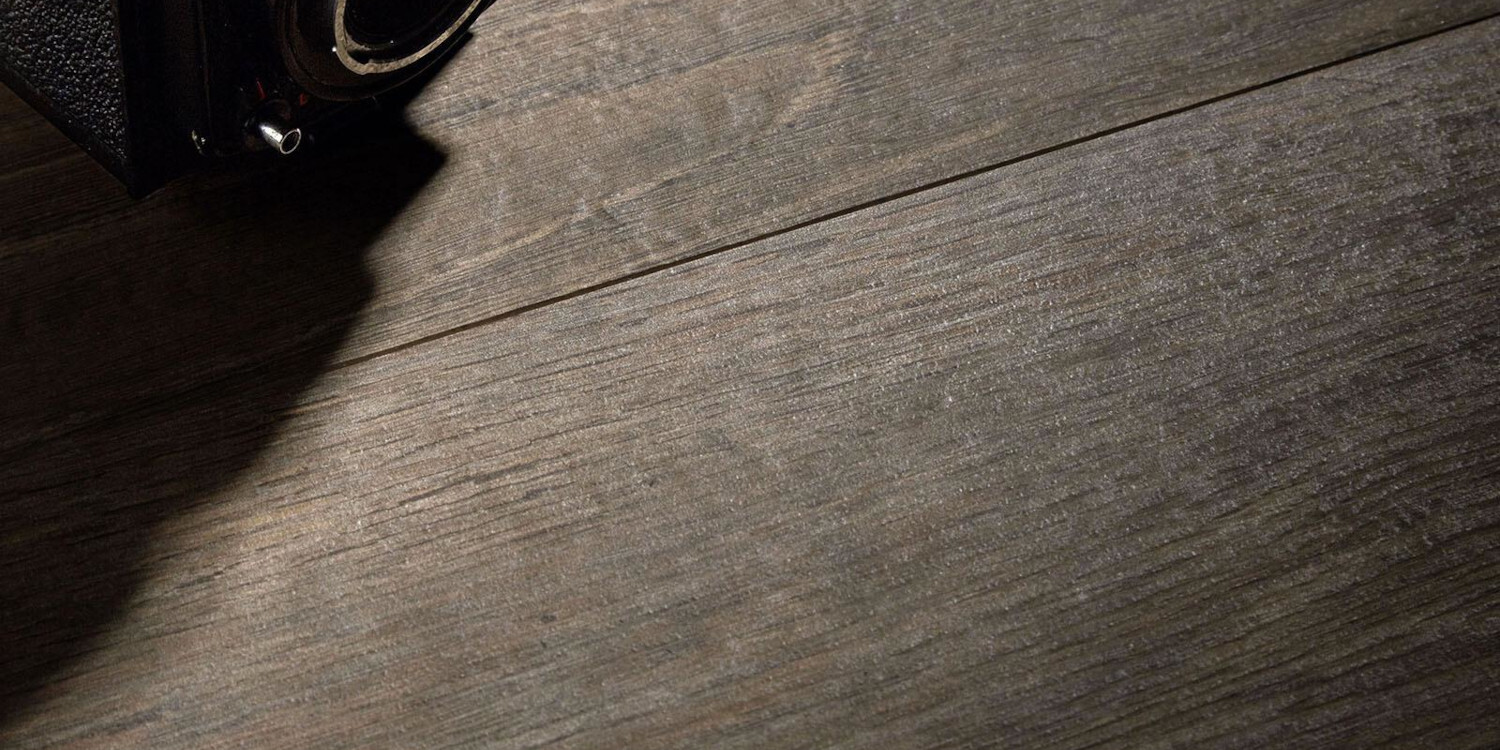 TREVERKDEAR BROWN RT 25X150