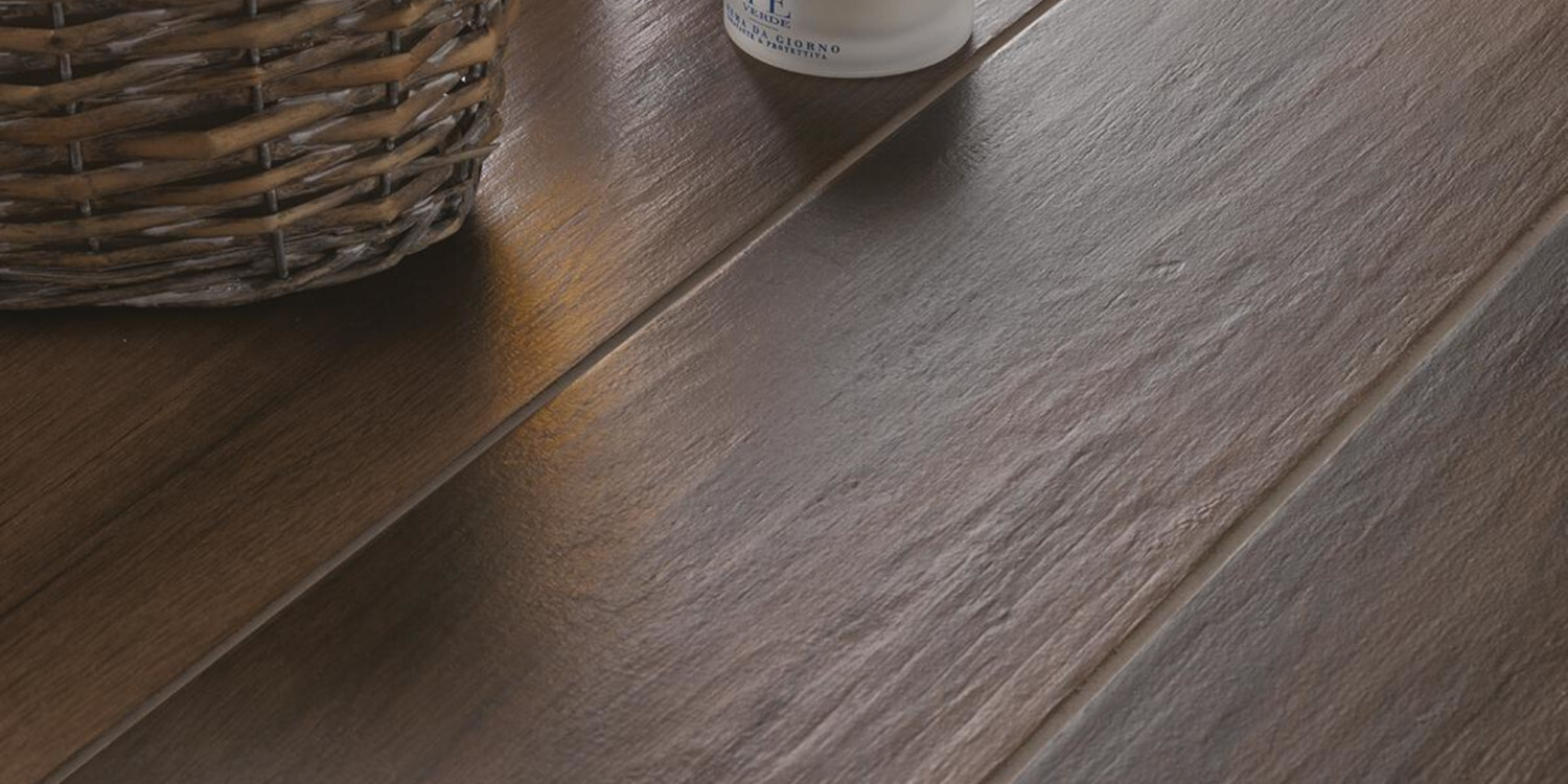 TREVERKMOOD MOGANO 15X90